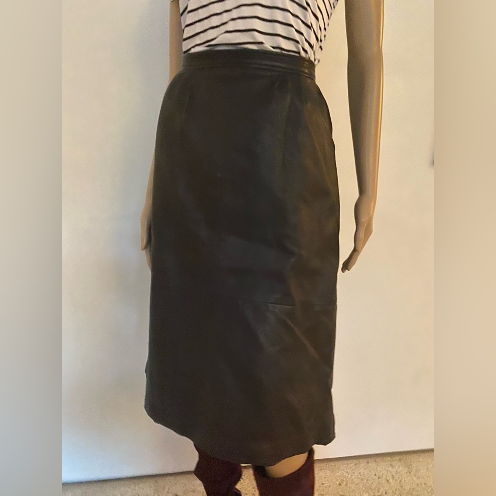 100% Leather Pencil Skirt